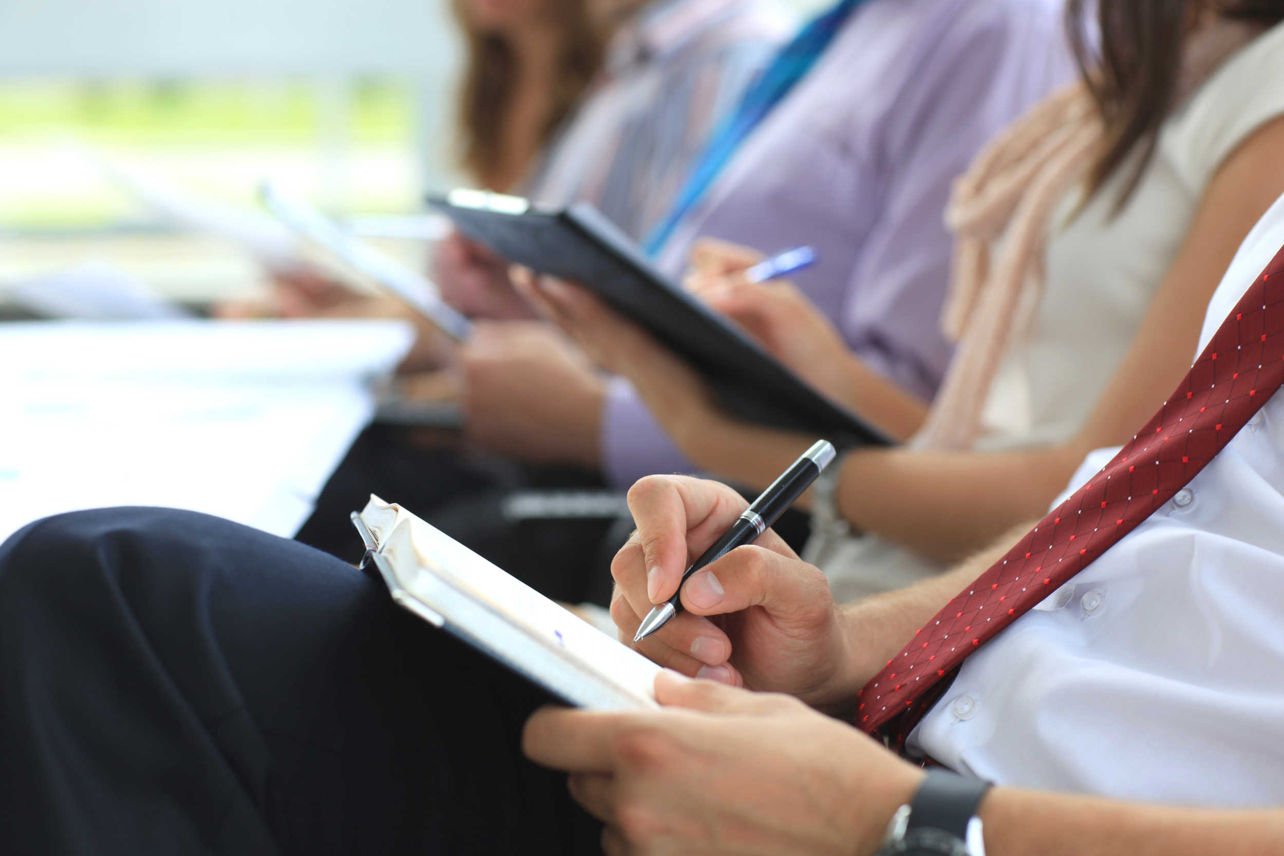 Increase company efficiency with Emerald Tablet consulting employee training